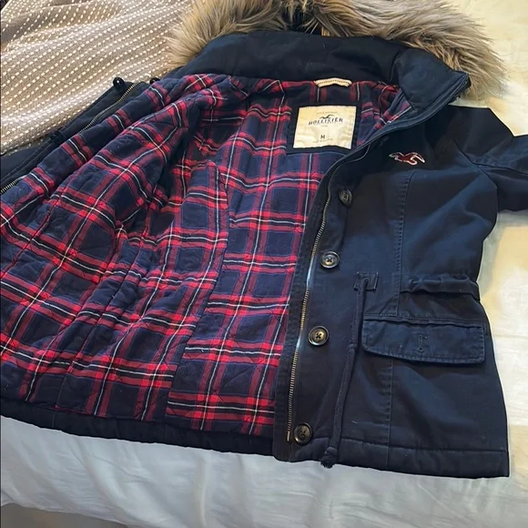 Hollister Navy Jacket with Faux Fur Hood medium - Picture 2 of 3